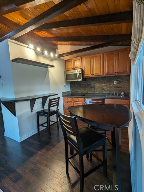 Detail Gallery Image 49 of 75 For 60 Upper Lake Rd, Thousand Oaks,  CA 91361 - 4 Beds | 4 Baths