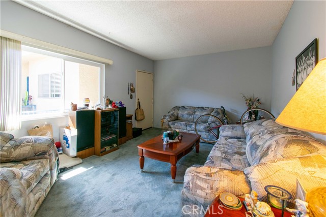 14560 Clark Street, Sherman Oaks CA: https://media.crmls.org/medias/d4e4f75d-8bee-4bf1-a270-b4badbf2c4ab.jpg