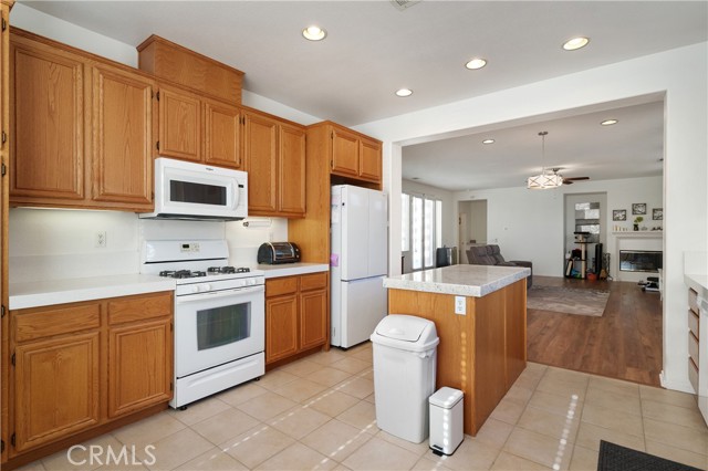 Detail Gallery Image 16 of 28 For 8160 Doral Ln, Hemet,  CA 92545 - 2 Beds | 2 Baths