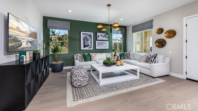 Detail Gallery Image 5 of 14 For 91 Interval, Irvine,  CA 92618 - 5 Beds | 4 Baths