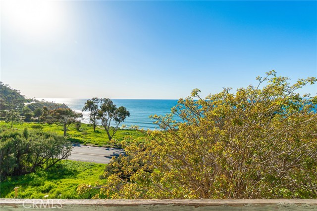 1000 Palos Verdes Drive, Palos Verdes Estates, California 90274, 3 Bedrooms Bedrooms, ,2 BathroomsBathrooms,Residential,Sold,Palos Verdes,PV23024992