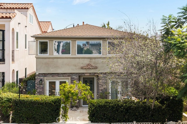 Detail Gallery Image 45 of 45 For 410 Acacia Ave #1/2,  Corona Del Mar,  CA 92657 - 3 Beds | 3 Baths