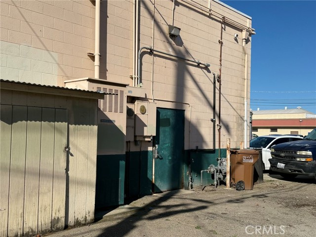 1327 W 18th Street, Merced, California 95340, ,Business Opportunity,For Sale,1327 W 18th Street,CRMC25154176
