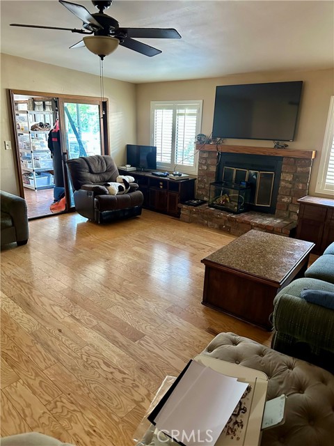 Detail Gallery Image 8 of 15 For 2773 E Diana, Anaheim,  CA 92806 - 4 Beds | 2 Baths