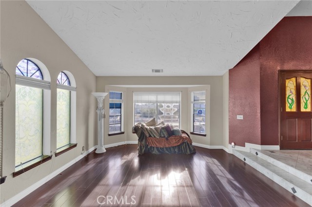 Detail Gallery Image 19 of 65 For 13889 Olathe Rd, Apple Valley,  CA 92307 - 5 Beds | 2/1 Baths