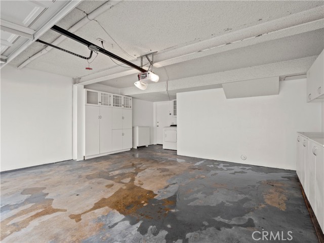 Detail Gallery Image 33 of 42 For 18411 Hatteras St #138,  Tarzana,  CA 91356 - 3 Beds | 2/1 Baths