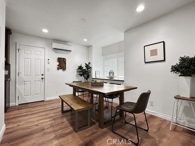 Detail Gallery Image 4 of 17 For 1144 Stanley Ave a,  Long Beach,  CA 90804 - 3 Beds | 2 Baths
