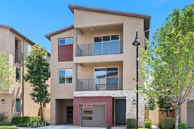 Detail Gallery Image 2 of 50 For 554 Catalonia, Lake Forest,  CA 92630 - 4 Beds | 4 Baths