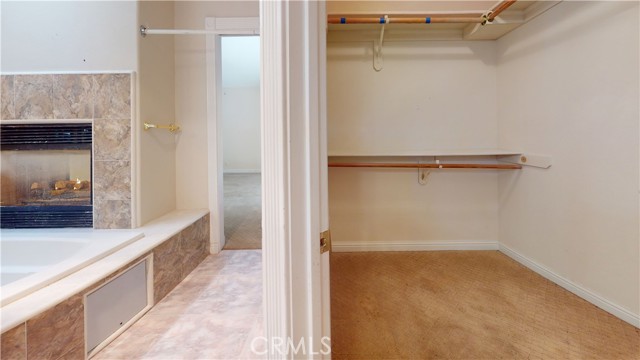 2 -Walk-In Closets on Each Side of Master Bath