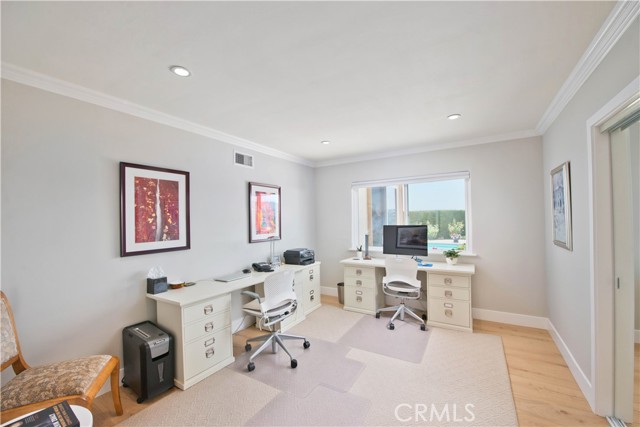 17068 Countess Place, Encino CA: https://media.crmls.org/medias/d4eb4fee-21ce-4340-93a7-7c3892075e28.jpg