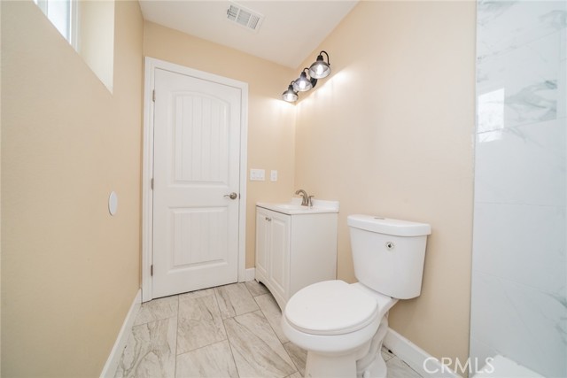 555 N Meridian Avenue, San Bernardino CA: https://media.crmls.org/medias/d4ebf7a7-b624-4155-9beb-d365879e0a7b.jpg