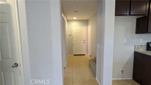 Detail Gallery Image 14 of 42 For 1424 Misty Ln, Beaumont,  CA 92223 - 4 Beds | 3 Baths