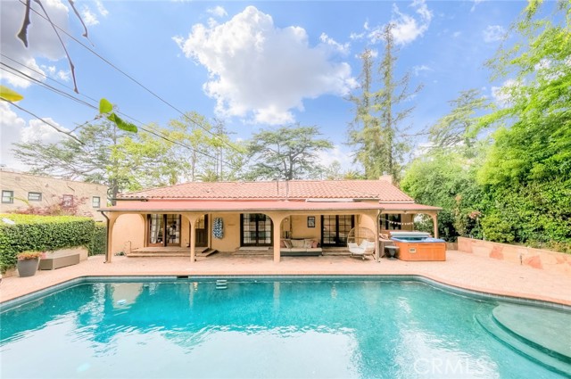 516 Orange Grove Avenue, South Pasadena CA: https://media.crmls.org/medias/d4ecfee5-0e17-423f-acc6-1f444b742e66.jpg