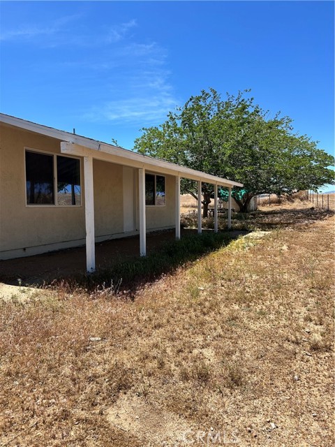 Detail Gallery Image 2 of 13 For 23665 W Avenue D12, Lancaster,  CA 93536 - 2 Beds | 1 Baths