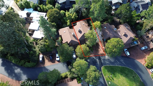 Image 21 of 42 For 672 Serrano Drive 2