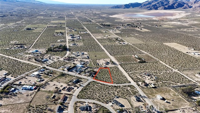 Detail Gallery Image 3 of 9 For 719 Sharon Ave, Lucerne Valley,  CA 92356 - – Beds | – Baths