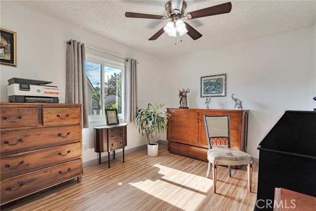 Detail Gallery Image 42 of 59 For 29857 Wistaria Valley, Canyon Country,  CA 91387 - 3 Beds | 3 Baths