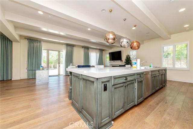 Detail Gallery Image 15 of 35 For 9 Shadybend, Irvine,  CA 92602 - 5 Beds | 4/1 Baths