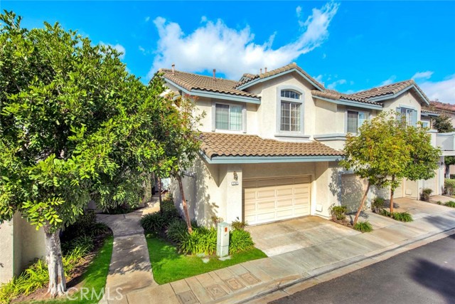 Detail Gallery Image 1 of 1 For 7747 E Viewrim Dr, Anaheim Hills,  CA 92808 - 3 Beds | 2/1 Baths