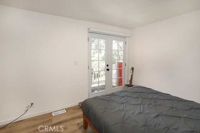 531 W Victoria Court, Lake Arrowhead CA: https://media.crmls.org/medias/d4eeed99-cb34-4caf-a9b4-b9d4ffe34f10.jpg