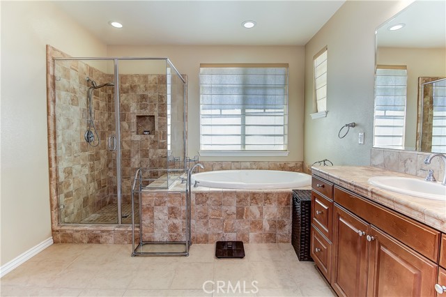 Detail Gallery Image 32 of 60 For 13033 Ridge Route Road, Riverside,  CA 92503 - 5 Beds | 4/1 Baths