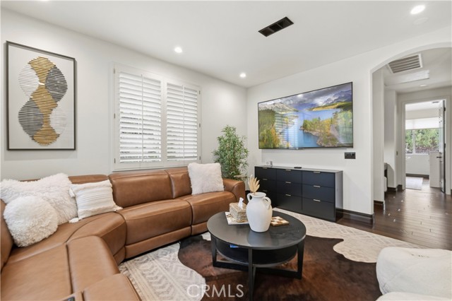 Detail Gallery Image 28 of 56 For 24987 Greensbrier Dr, Stevenson Ranch,  CA 91381 - 5 Beds | 4 Baths