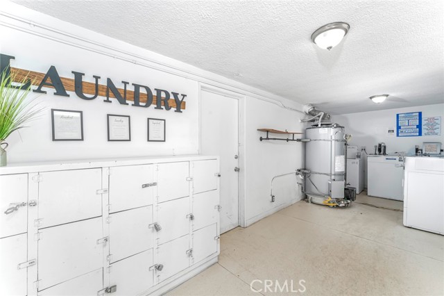 3430 Elm Avenue, Long Beach CA: https://media.crmls.org/medias/d4f02ec3-bc27-4c45-b130-7060d918a15d.jpg