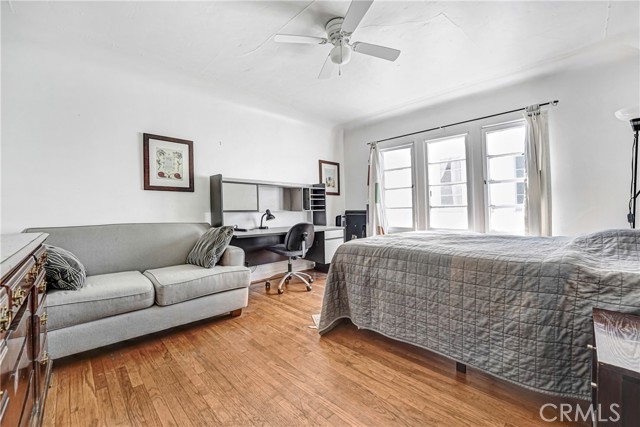 Detail Gallery Image 5 of 9 For 1071 S Crescent Heights Boulevard, Los Angeles,  CA 90035 - – Beds | – Baths