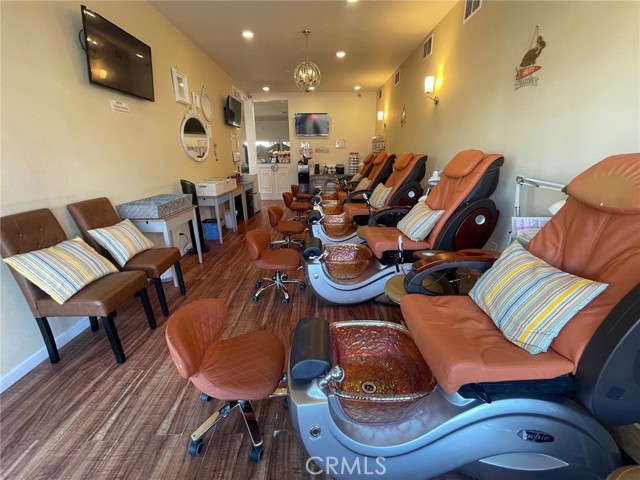  Commercial for Sale in Studio City, California