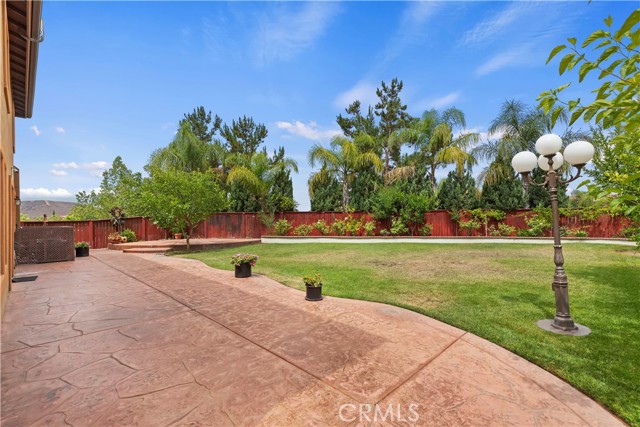 16183 Village Meadow Drive, Riverside CA: https://media.crmls.org/medias/d4f10b2a-19c7-42f7-b113-7c916a6a1fa3.jpg