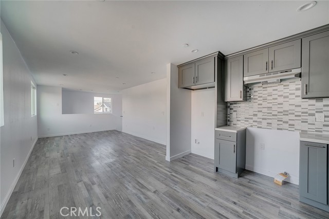 Detail Gallery Image 17 of 65 For 1348 W 41st Pl, Los Angeles,  CA 90037 - – Beds | – Baths