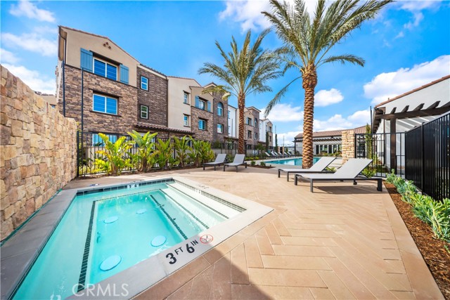 Detail Gallery Image 26 of 26 For 559 via Vallarta, Camarillo,  CA 93012 - 3 Beds | 2/2 Baths
