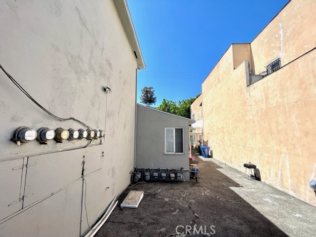 Detail Gallery Image 12 of 17 For 5506 Valley Bld, Los Angeles,  CA 90032 - – Beds | – Baths