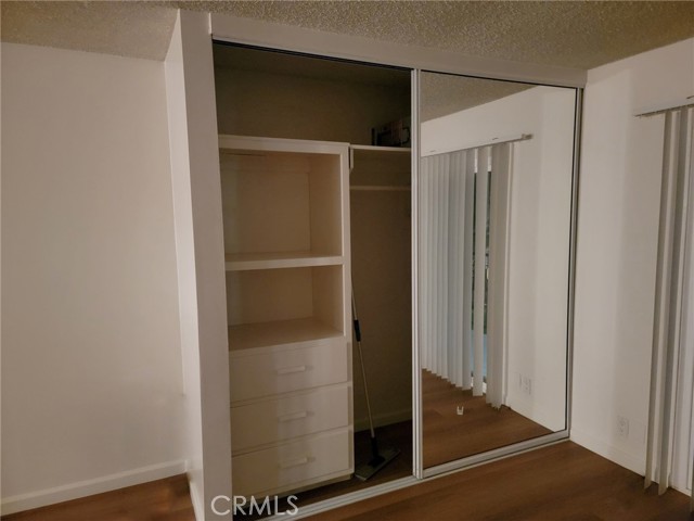 620 Illinois Court, El Segundo CA: https://media.crmls.org/medias/d4f22504-18eb-494d-8dbb-1f45b7df14c6.jpg