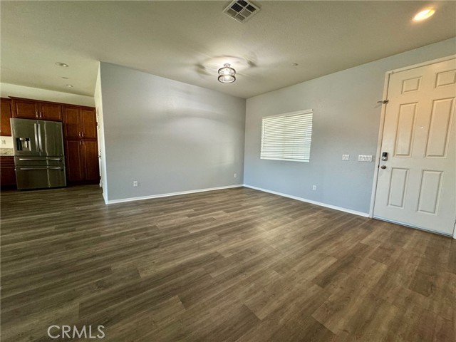 Detail Gallery Image 7 of 19 For 1891 Glisten Trl, San Jacinto,  CA 92582 - 5 Beds | 2/1 Baths