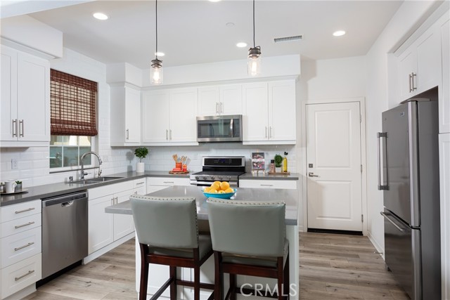 2 Fosco Street, Rancho Mission Viejo CA: https://media.crmls.org/medias/d4f339fd-8391-4ef0-8fb6-184d4517a7c7.jpg