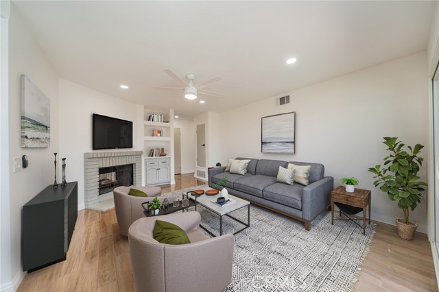 Detail Gallery Image 6 of 25 For 24345 Moonraker Ln, Moreno Valley,  CA 92557 - 4 Beds | 2 Baths