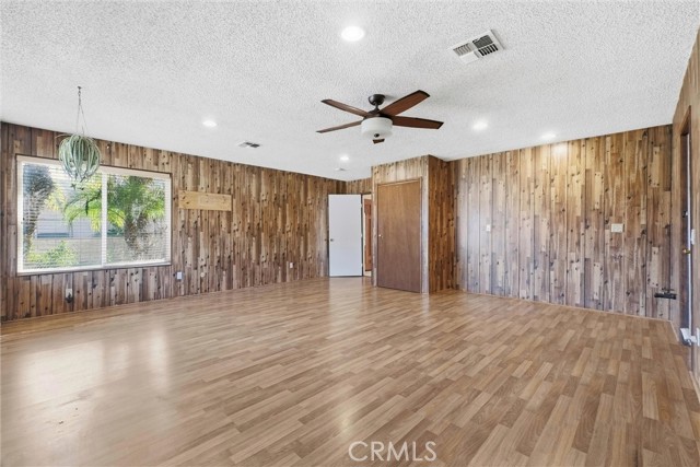 Detail Gallery Image 17 of 32 For 4314 Baggett Dr, Riverside,  CA 92505 - 4 Beds | 2 Baths