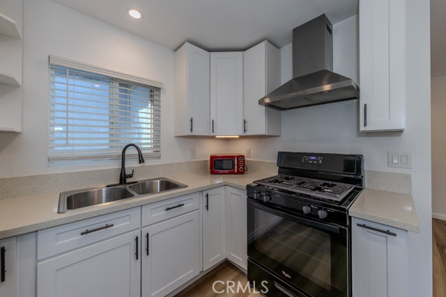 4712 Townsend Avenue, Los Angeles CA: https://media.crmls.org/medias/d4f452e8-b3dc-432d-afc9-53f63822fd1f.jpg