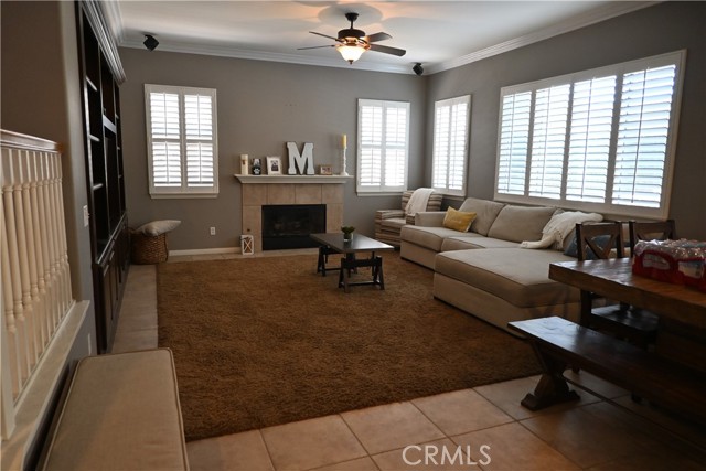 Detail Gallery Image 8 of 14 For 21109 Cross Creek, Saugus,  CA 91350 - 4 Beds | 3/1 Baths