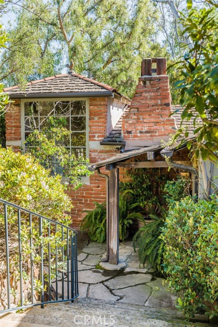 Detail Gallery Image 4 of 34 For 724 Poppy Ave, Corona Del Mar,  CA 92625 - 2 Beds | 1 Baths