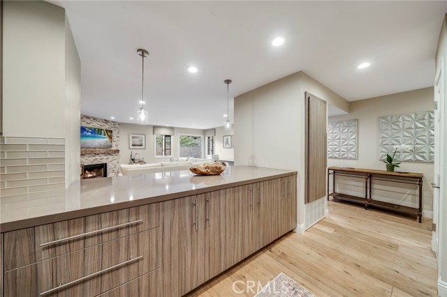 Detail Gallery Image 3 of 19 For 247 Calliope St, Laguna Beach,  CA 92651 - 3 Beds | 2 Baths