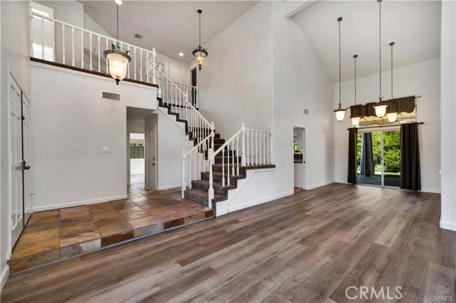 3955 Poppyseed Place, Calabasas CA: https://media.crmls.org/medias/d4f6befe-c9dc-4bb4-8cc3-7881f930df4c.jpg