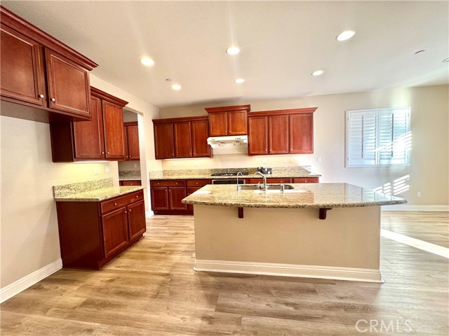Detail Gallery Image 8 of 36 For 13945 Barnett Ln, Corona,  CA 92880 - 5 Beds | 3/1 Baths