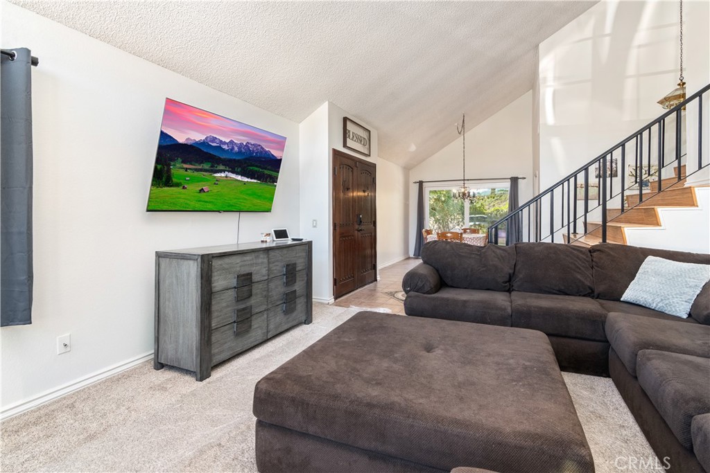 MLS #IV25270557 image #8