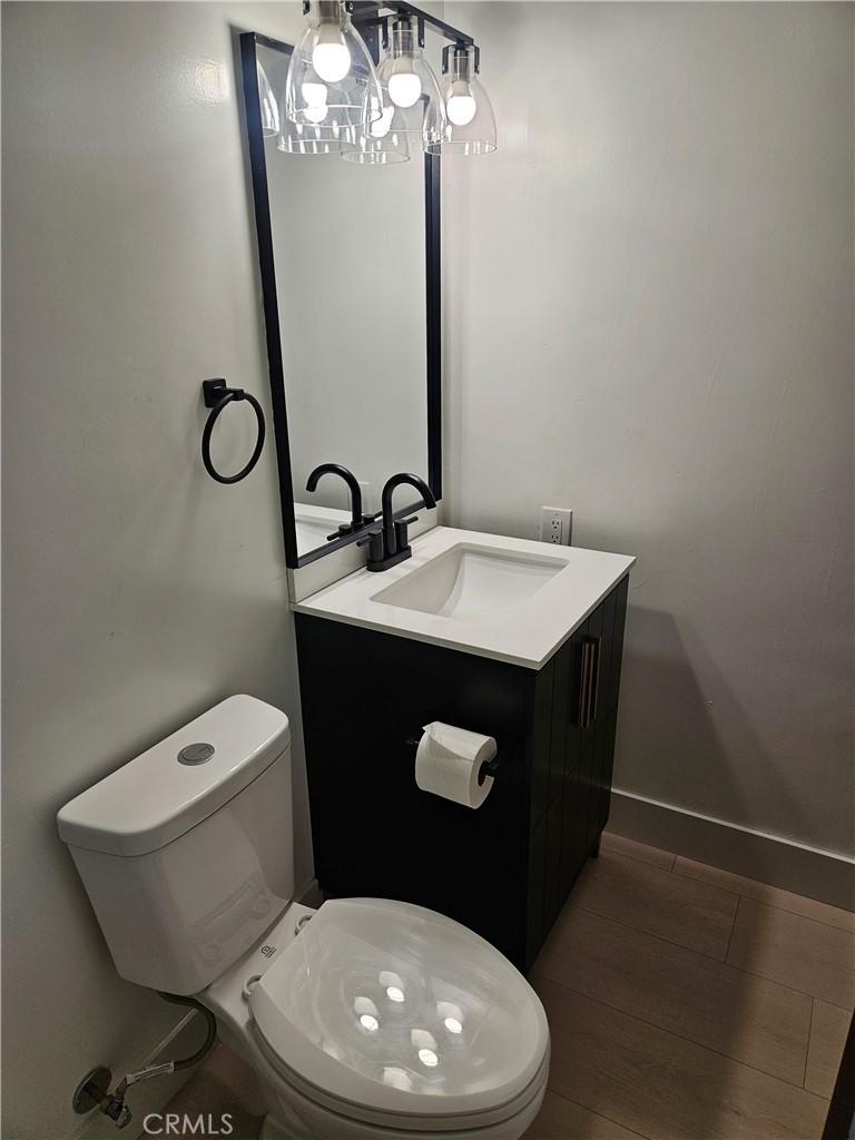 https://media.crmls.org/medias/d4f878ea-bc9d-4faf-8d0d-1662aefee5d4.jpg?preset=X-Large