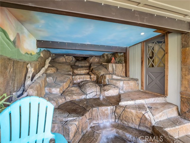 Detail Gallery Image 19 of 75 For 27459 Sky Harbour, Friant,  CA 93626 - 5 Beds | 2/1 Baths