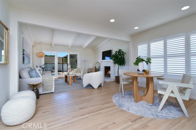 Detail Gallery Image 9 of 33 For 12614 Morrison, Studio City,  CA 91607 - 4 Beds | 3 Baths