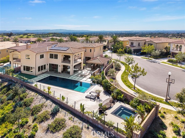 Detail Gallery Image 53 of 62 For 107 Clear Falls, Irvine,  CA 92602 - 5 Beds | 5/1 Baths