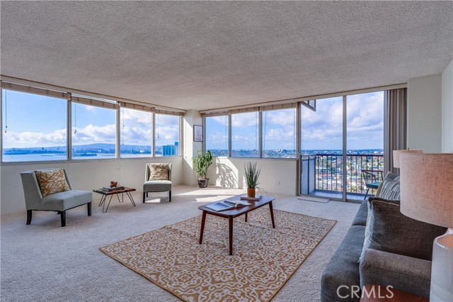 2999 E Ocean Boulevard, Long Beach CA: https://media.crmls.org/medias/d4fd6b59-c41b-4467-ba3e-75cce363fb84.jpg